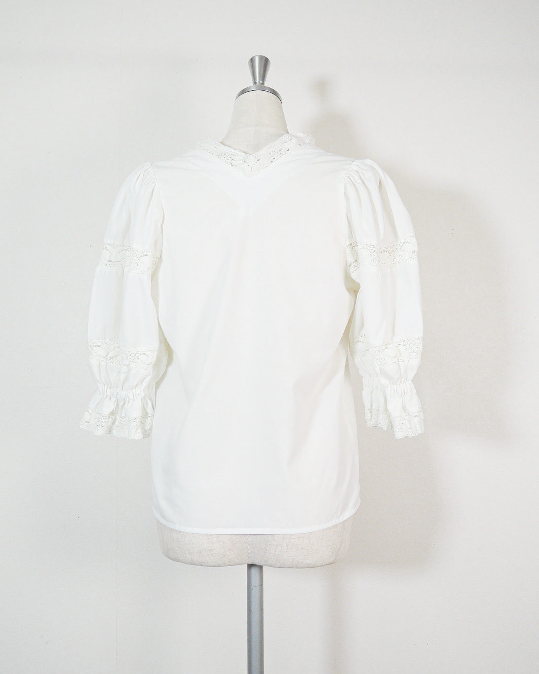 Lace Squareneck Tops