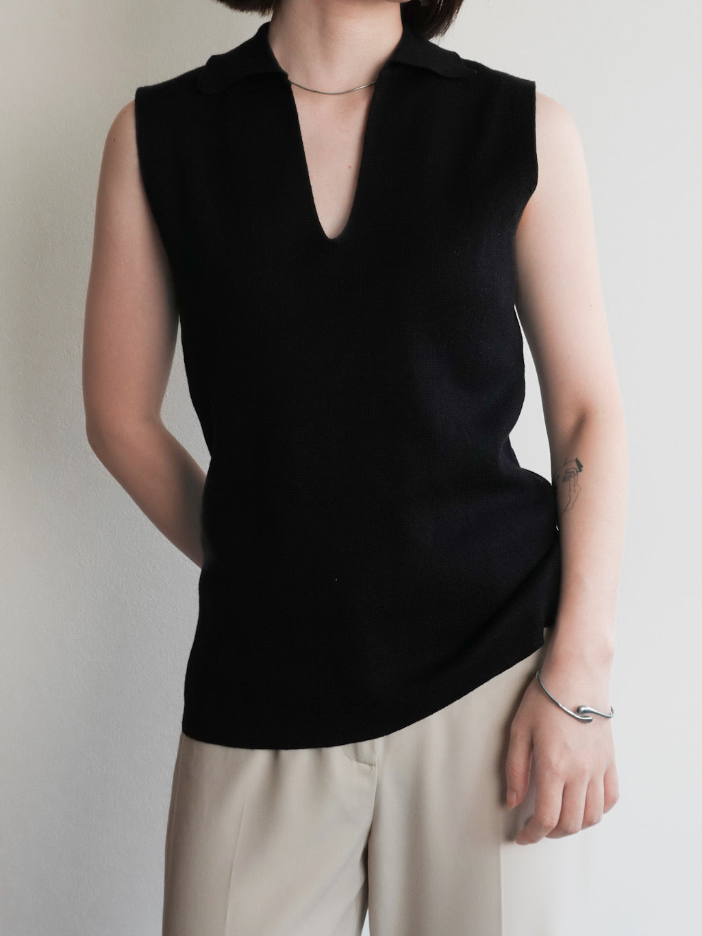 Skipper neck Tops