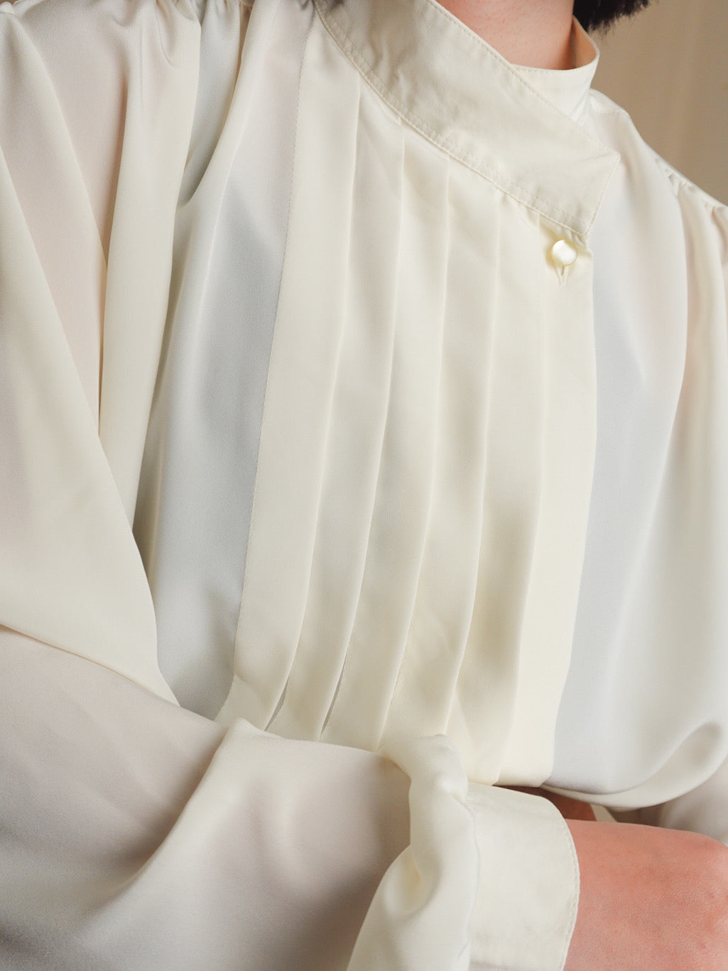 Stand collar Pleats Blouse