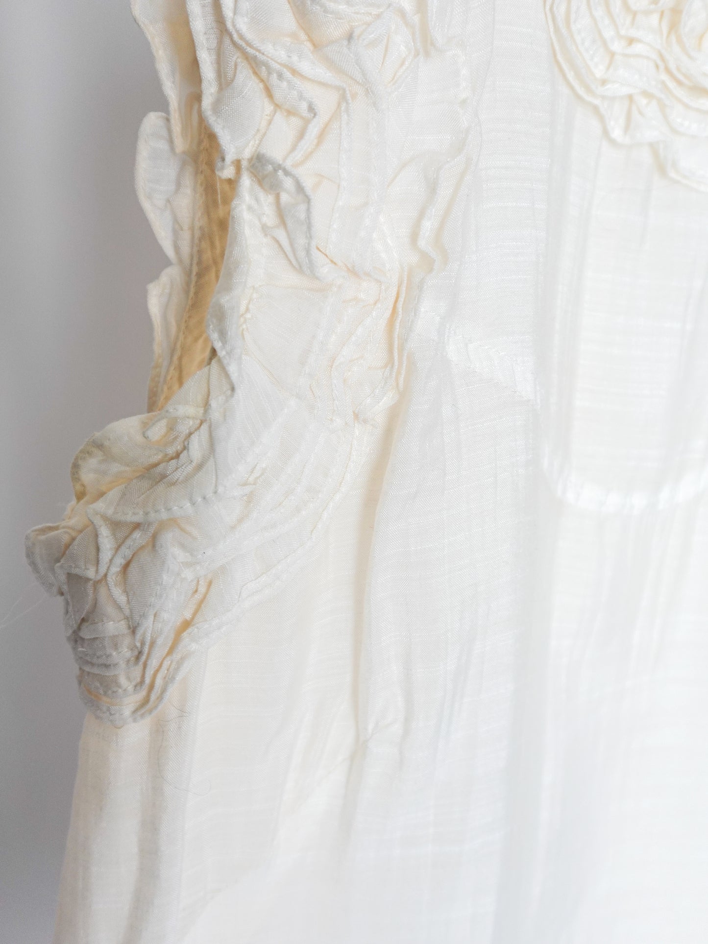 Frill Sleeveless Tops