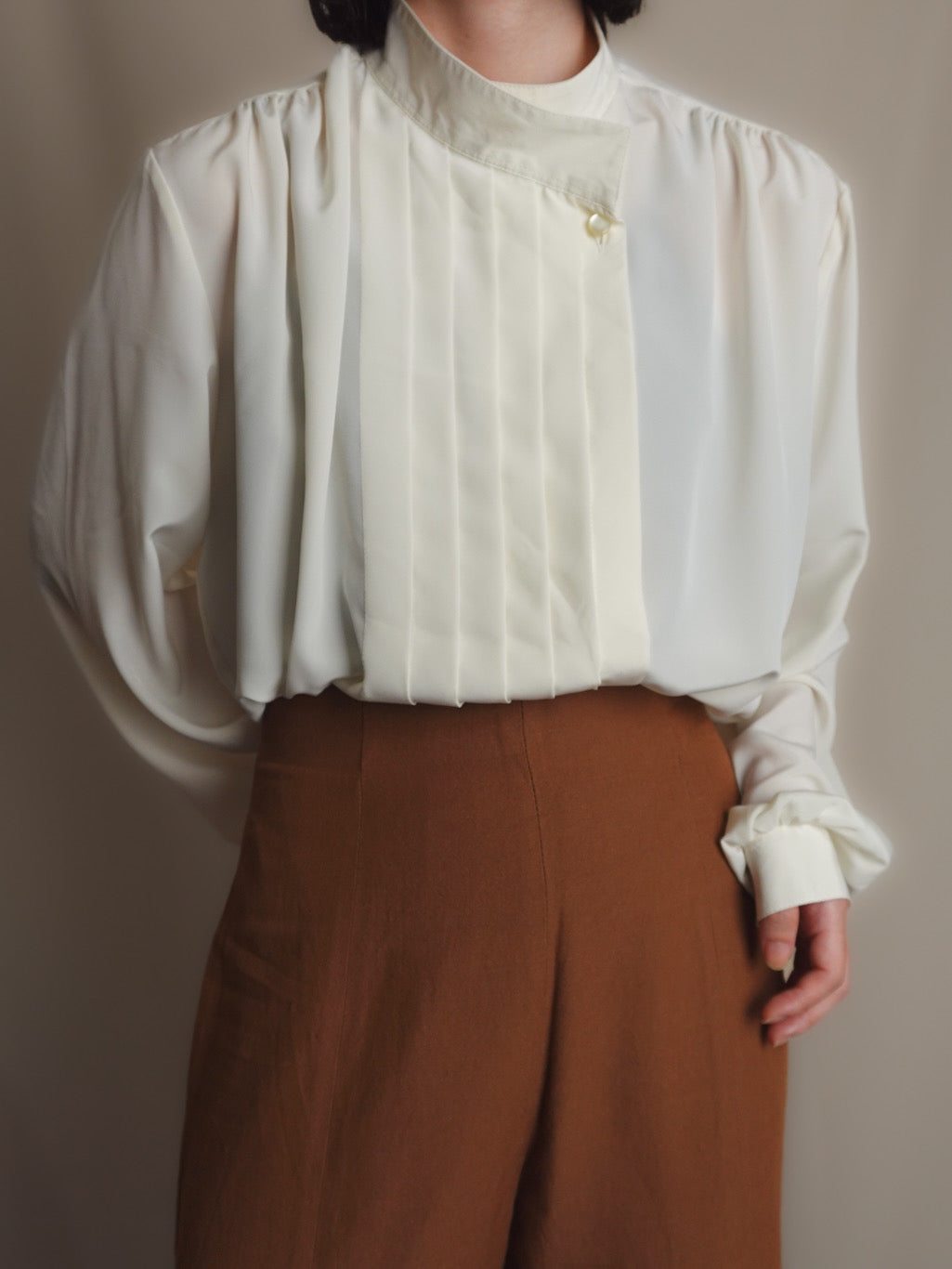 Stand collar Pleats Blouse