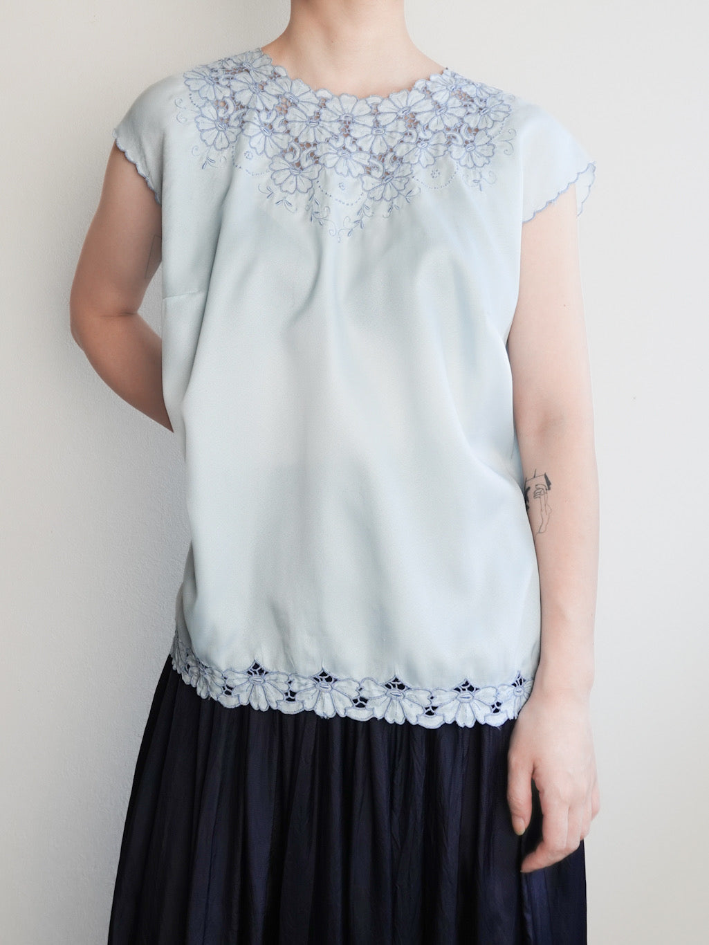 Flower embroidery Tops