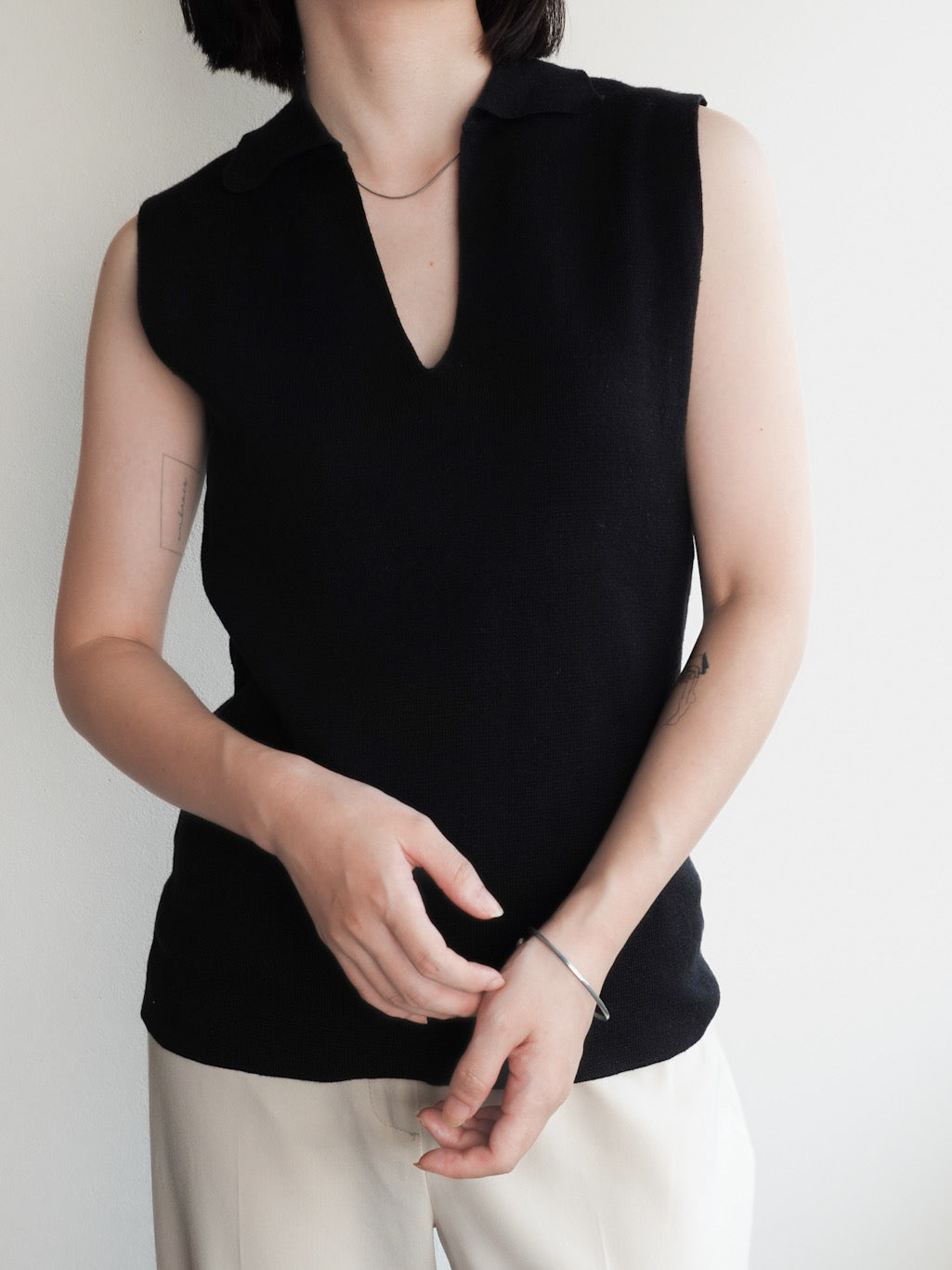 Skipper neck Tops