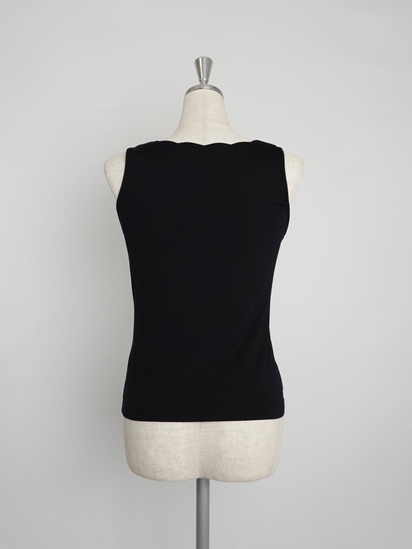 Cutting Sleeveless Tops