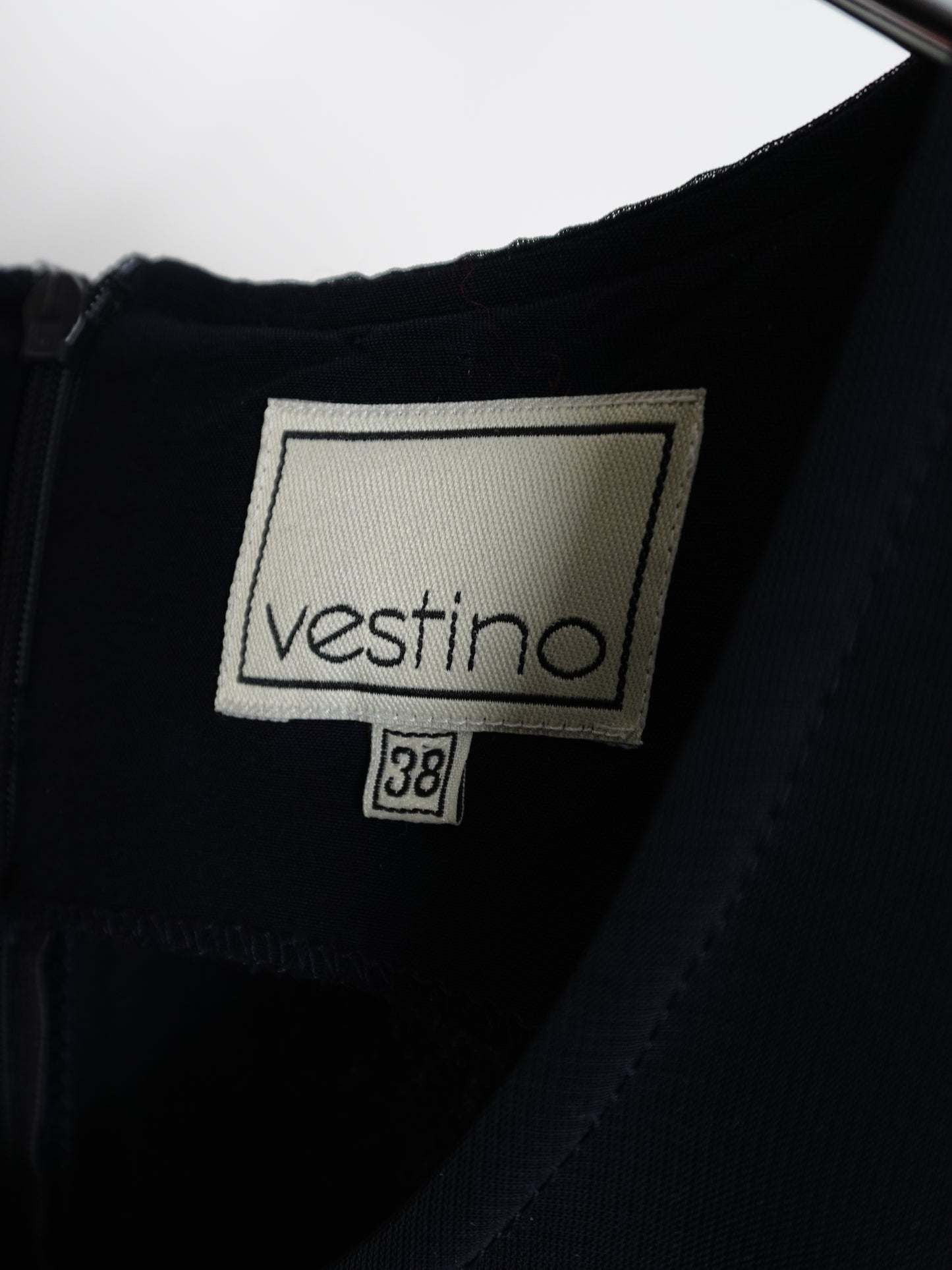 Layered Asymmetry Onepiece