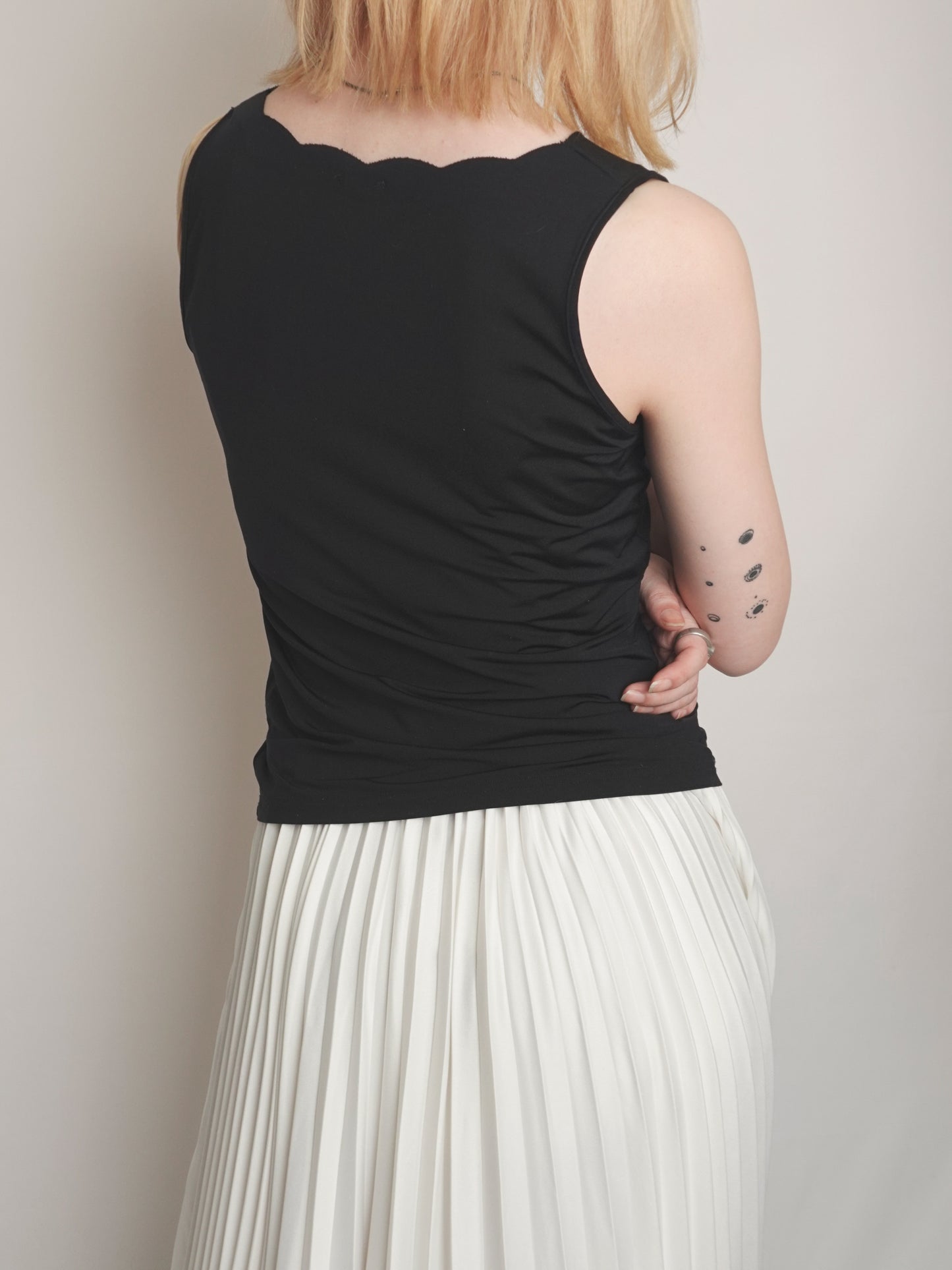 Cutting Sleeveless Tops