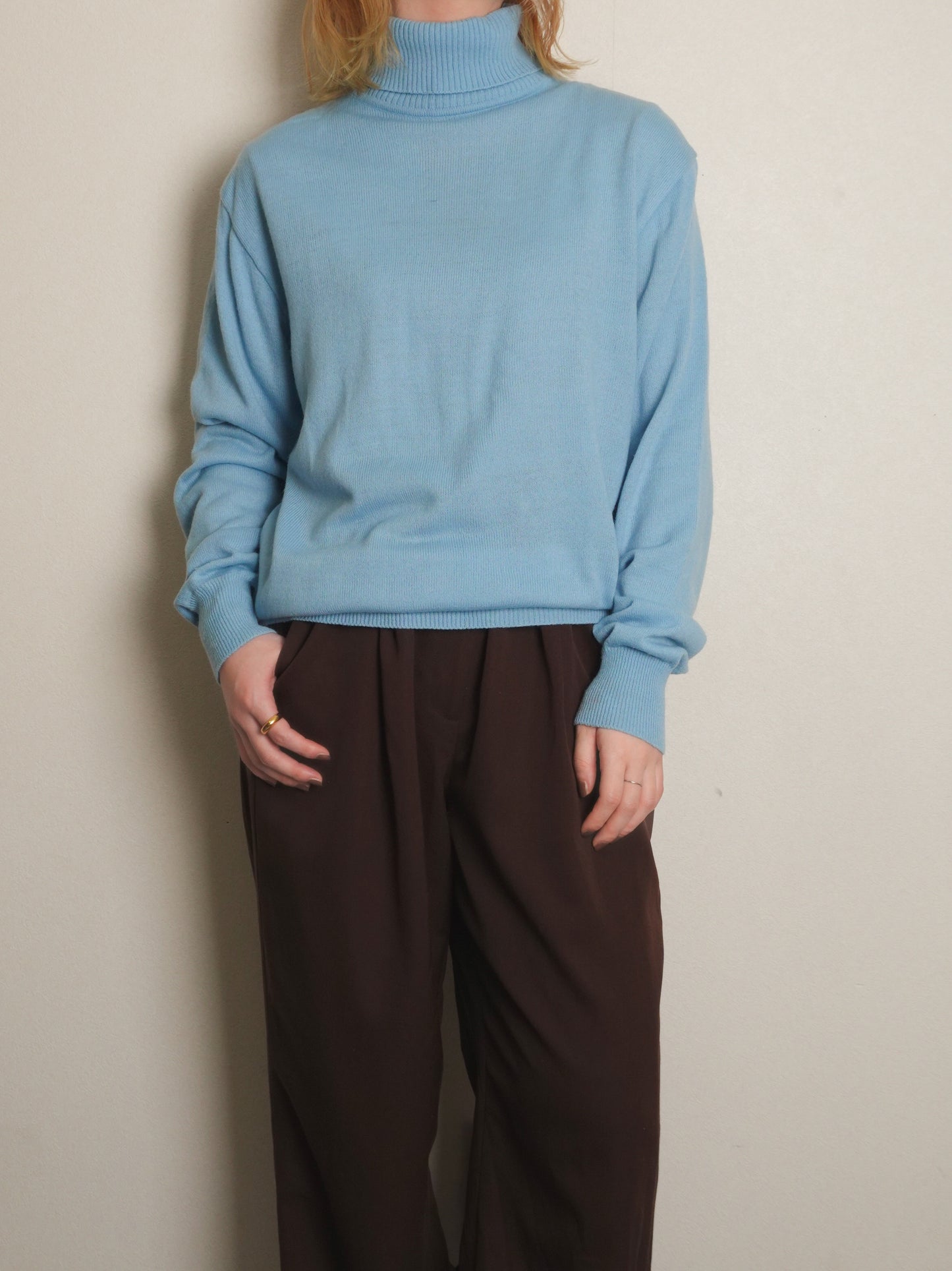 Acrylic Highneck Knit