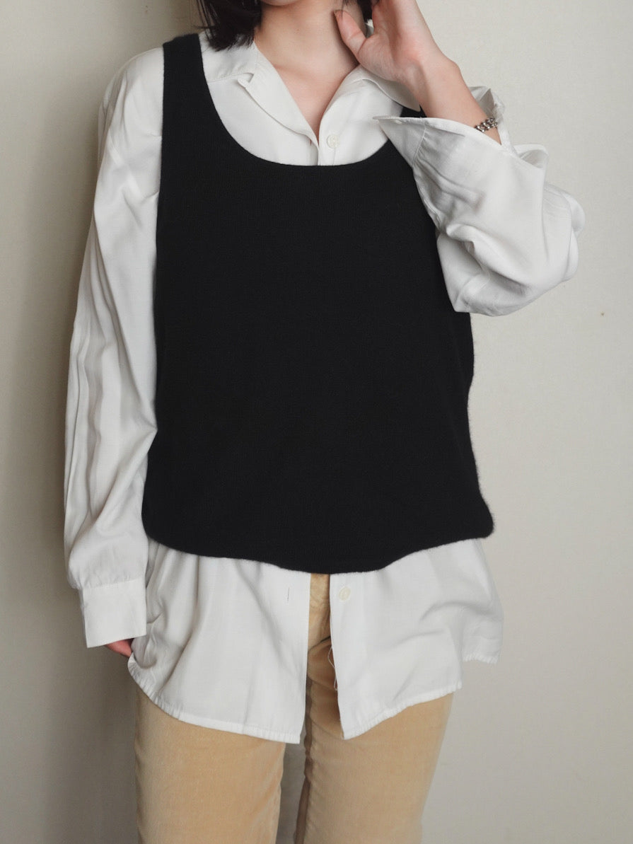 Cashmere Knit Vest