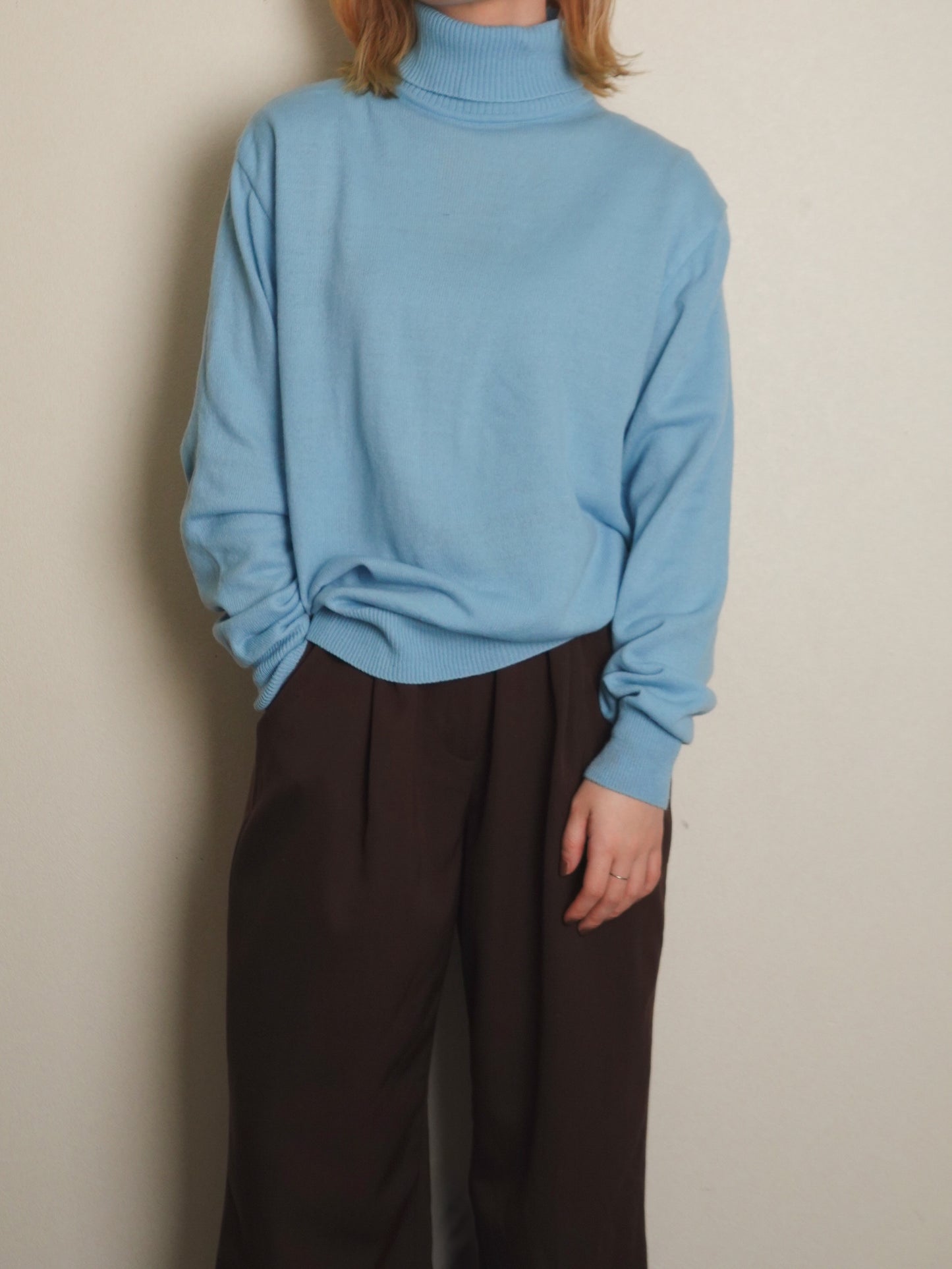 Acrylic Highneck Knit