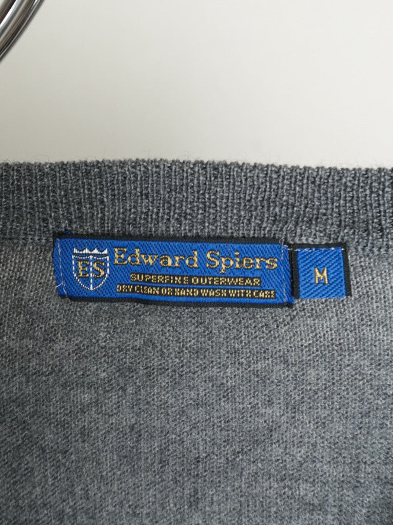 Merino Wool Vneck Knit
