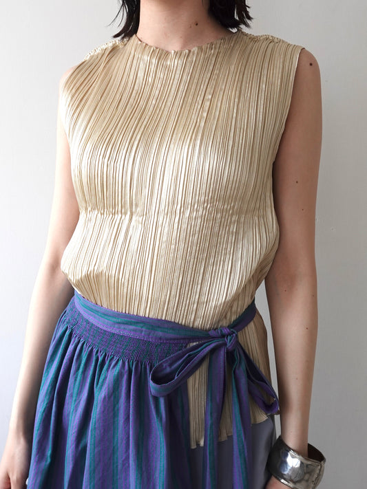 Pleats Tops