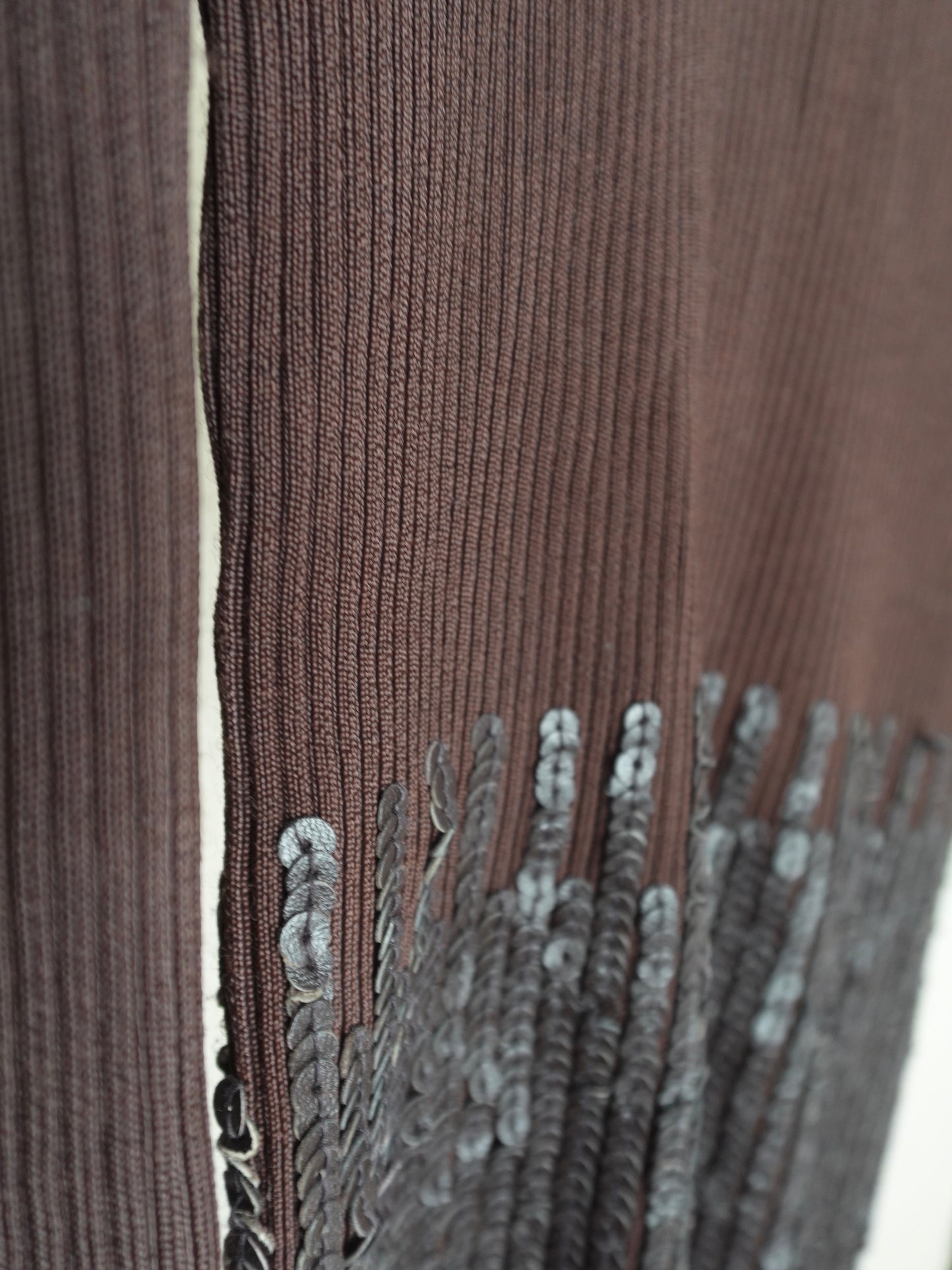 Sequins Highneck Rib Knit