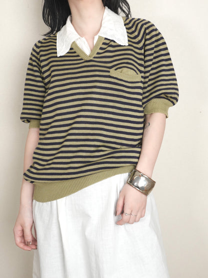 Vneck Border Tops