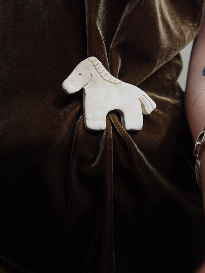 Horse Brooch (M)