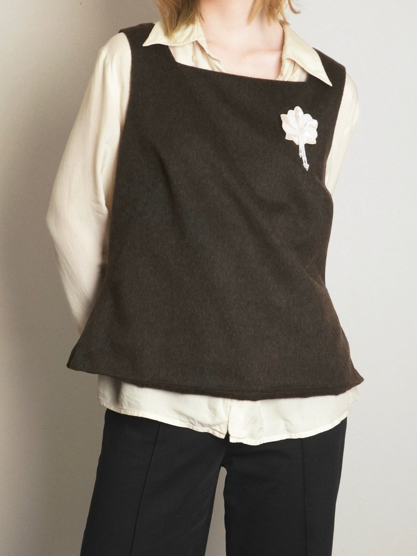Square neck Vest