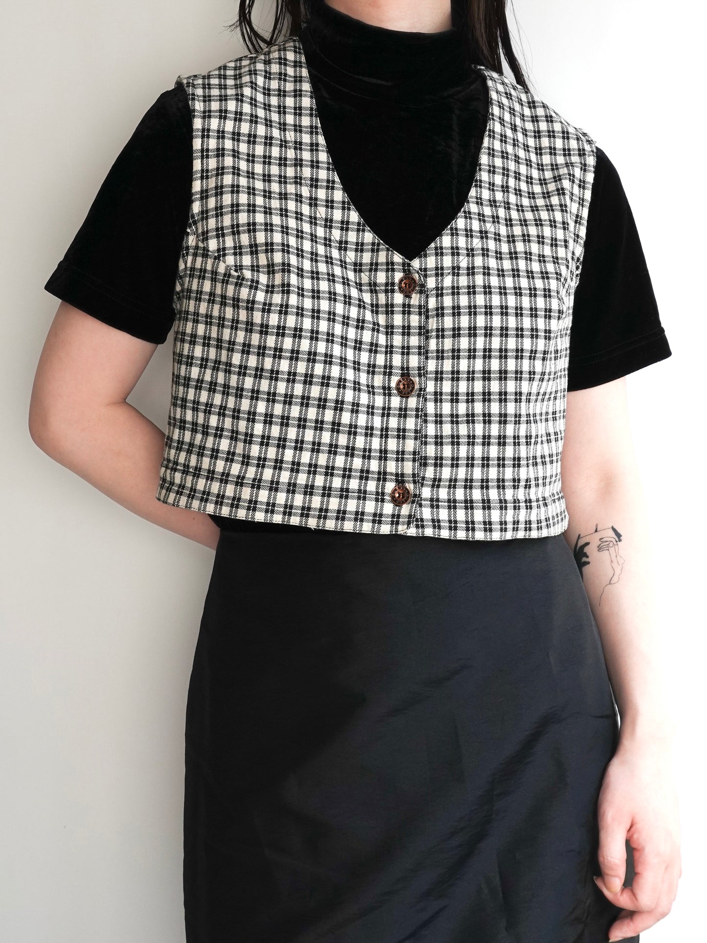Check Short Vest