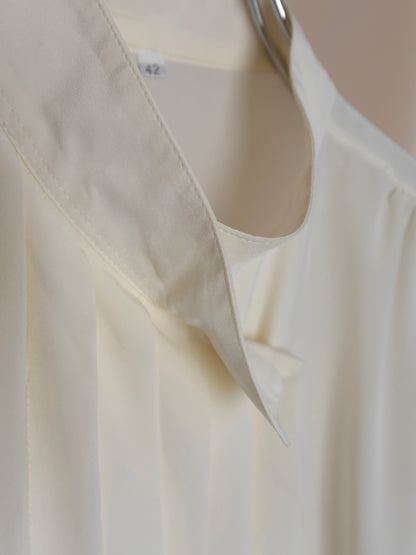 Stand collar Pleats Blouse