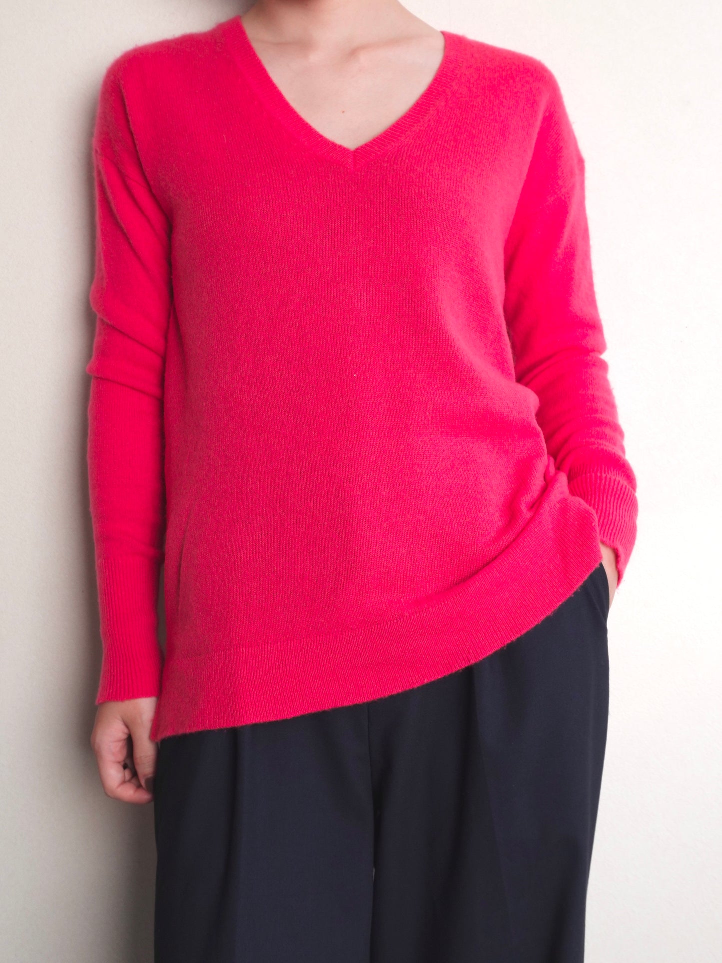 Cashmere Vneck Knit