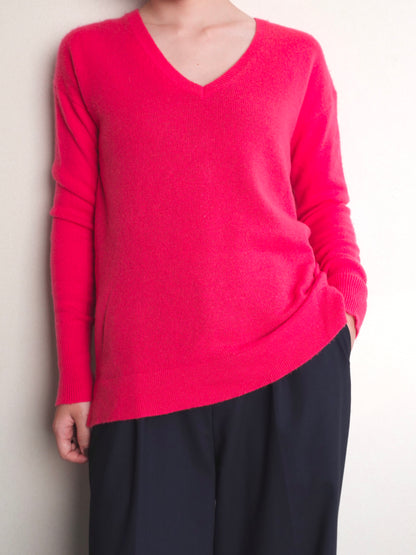 Cashmere Vneck Knit