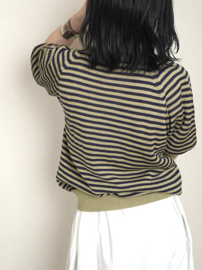 Vneck Border Tops
