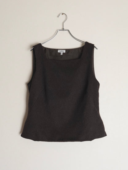 Square neck Vest