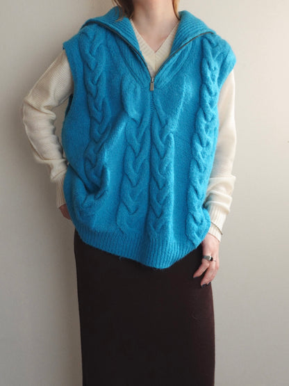 Zipup Knit Vest