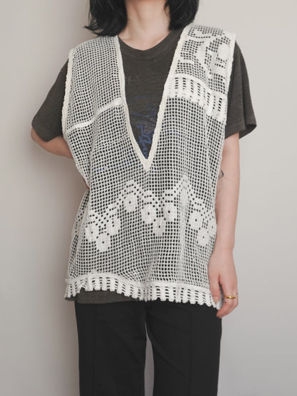 Remake Deep neck Crochet Vest