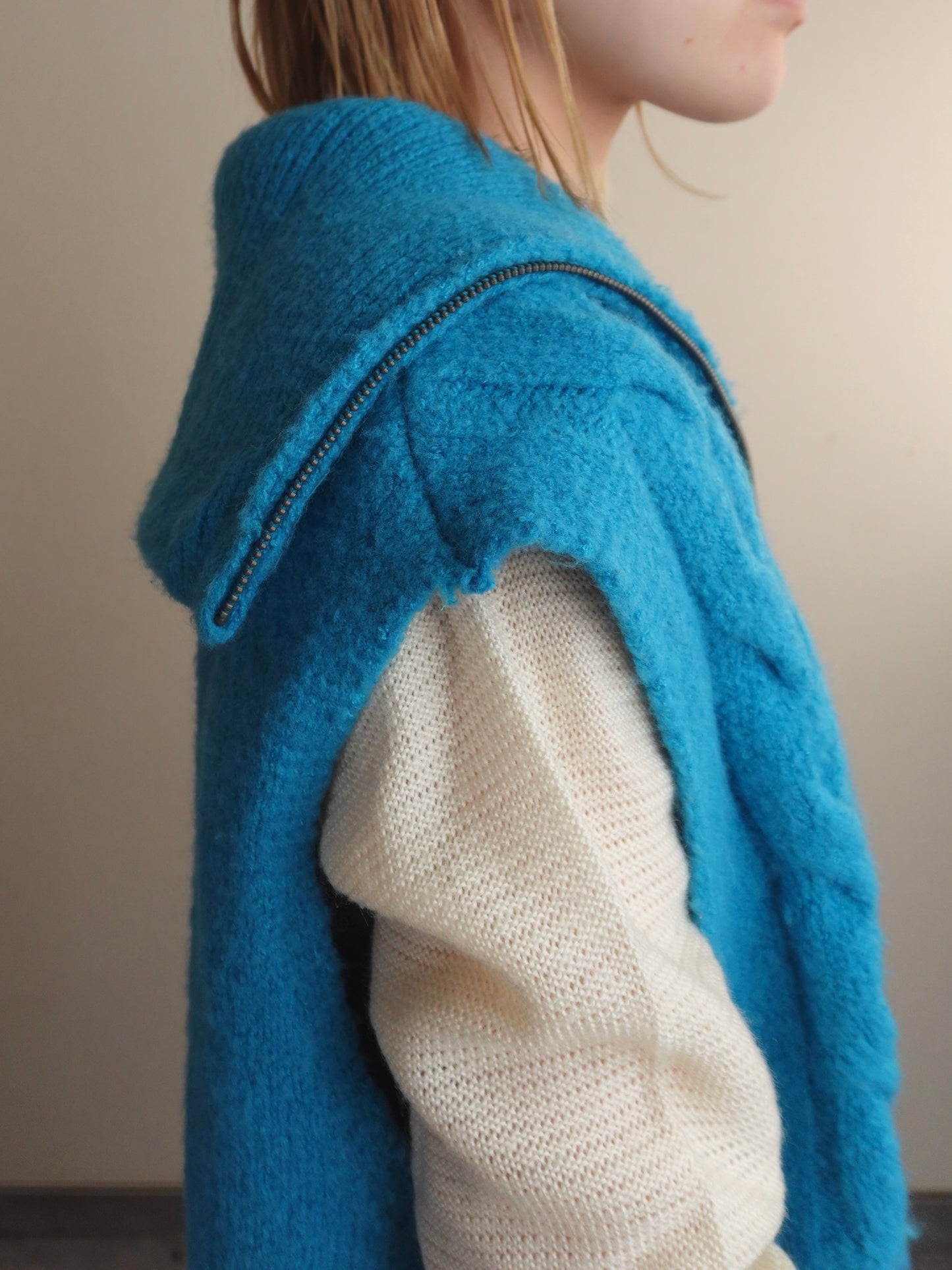 Zipup Knit Vest
