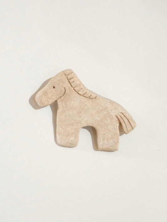Horse Brooch (M)