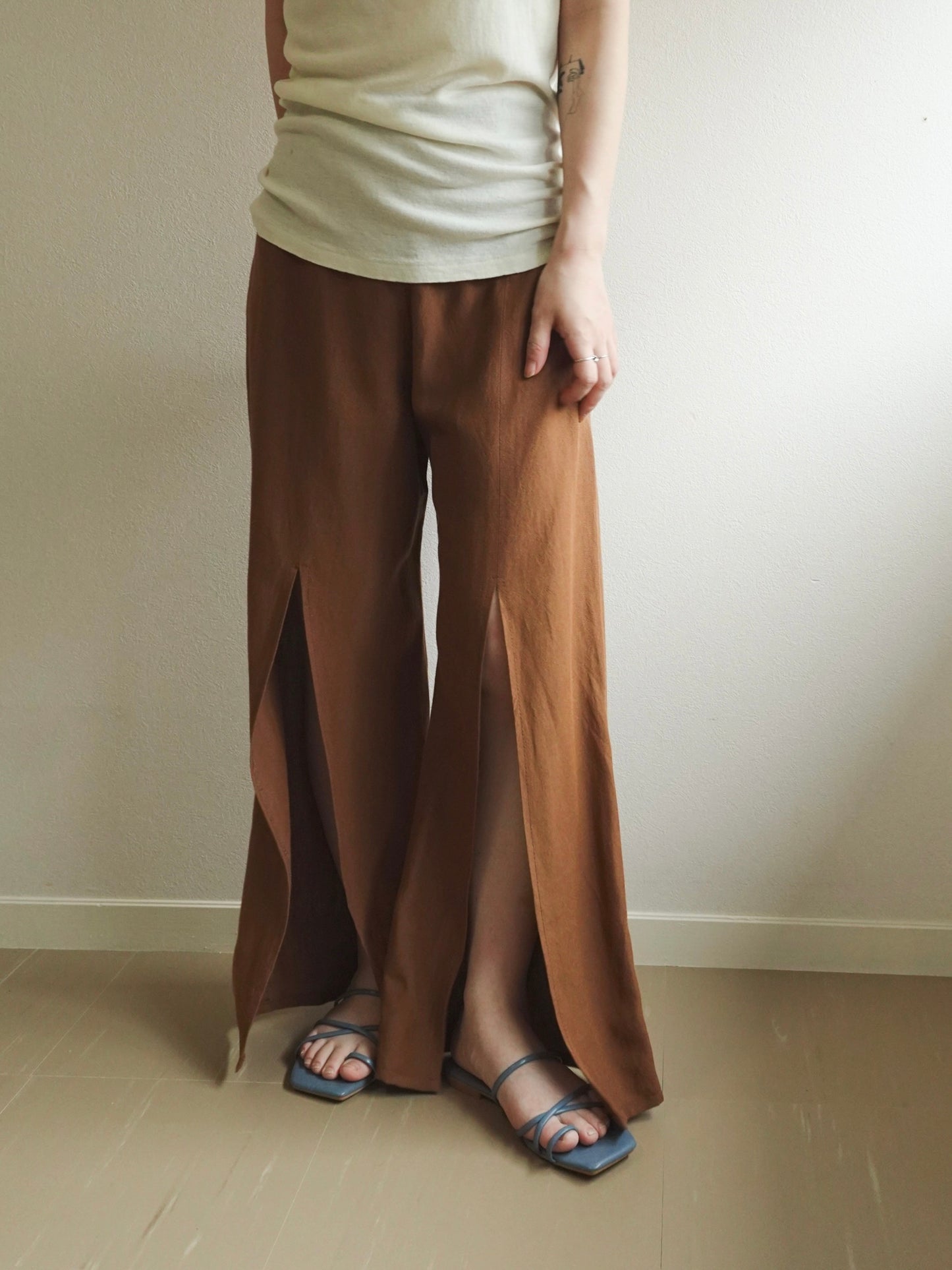 Italy Slit Pants