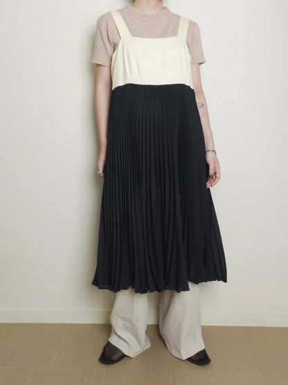 Pleats Jumper Onepiece