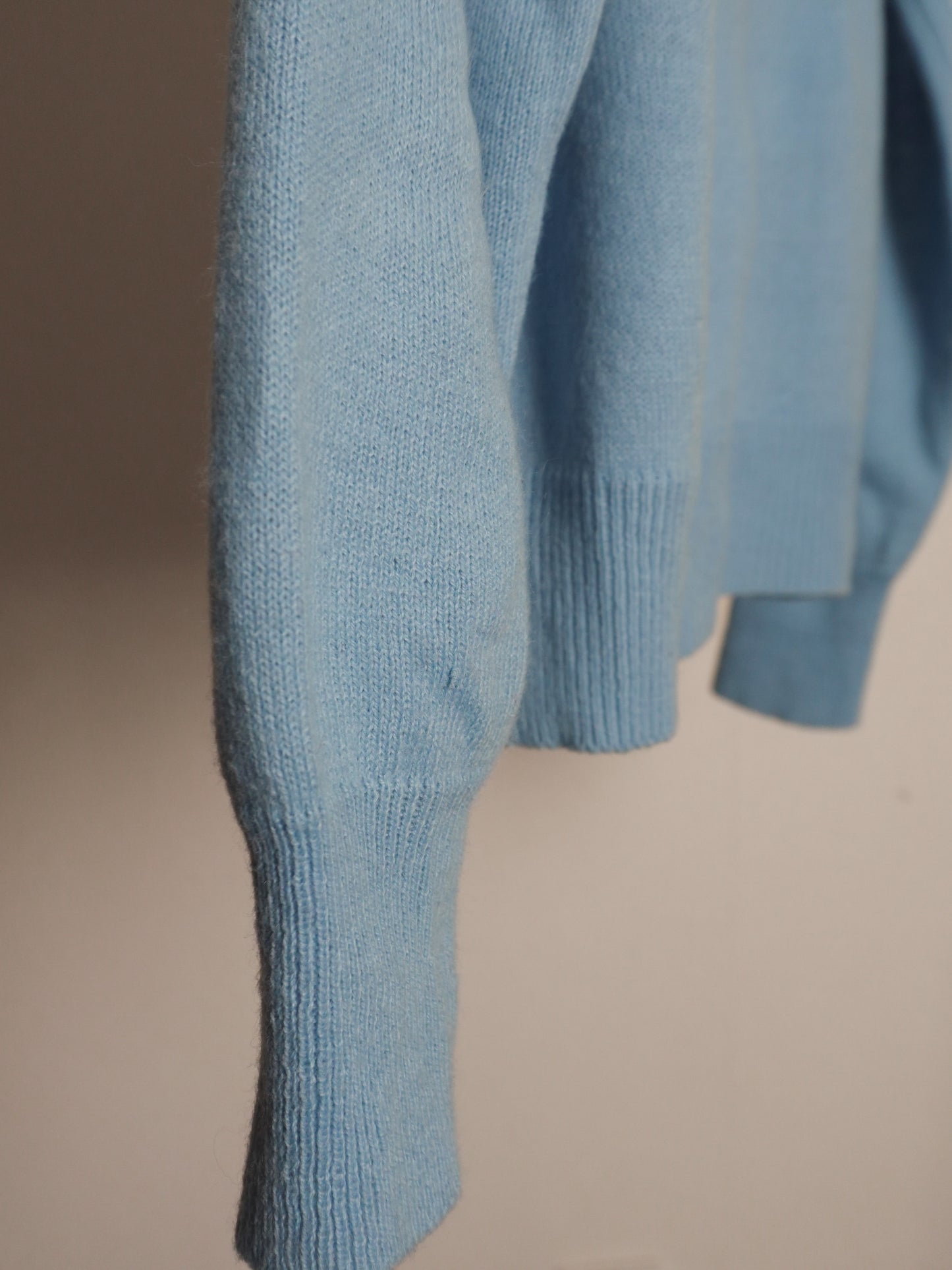 Acrylic Highneck Knit