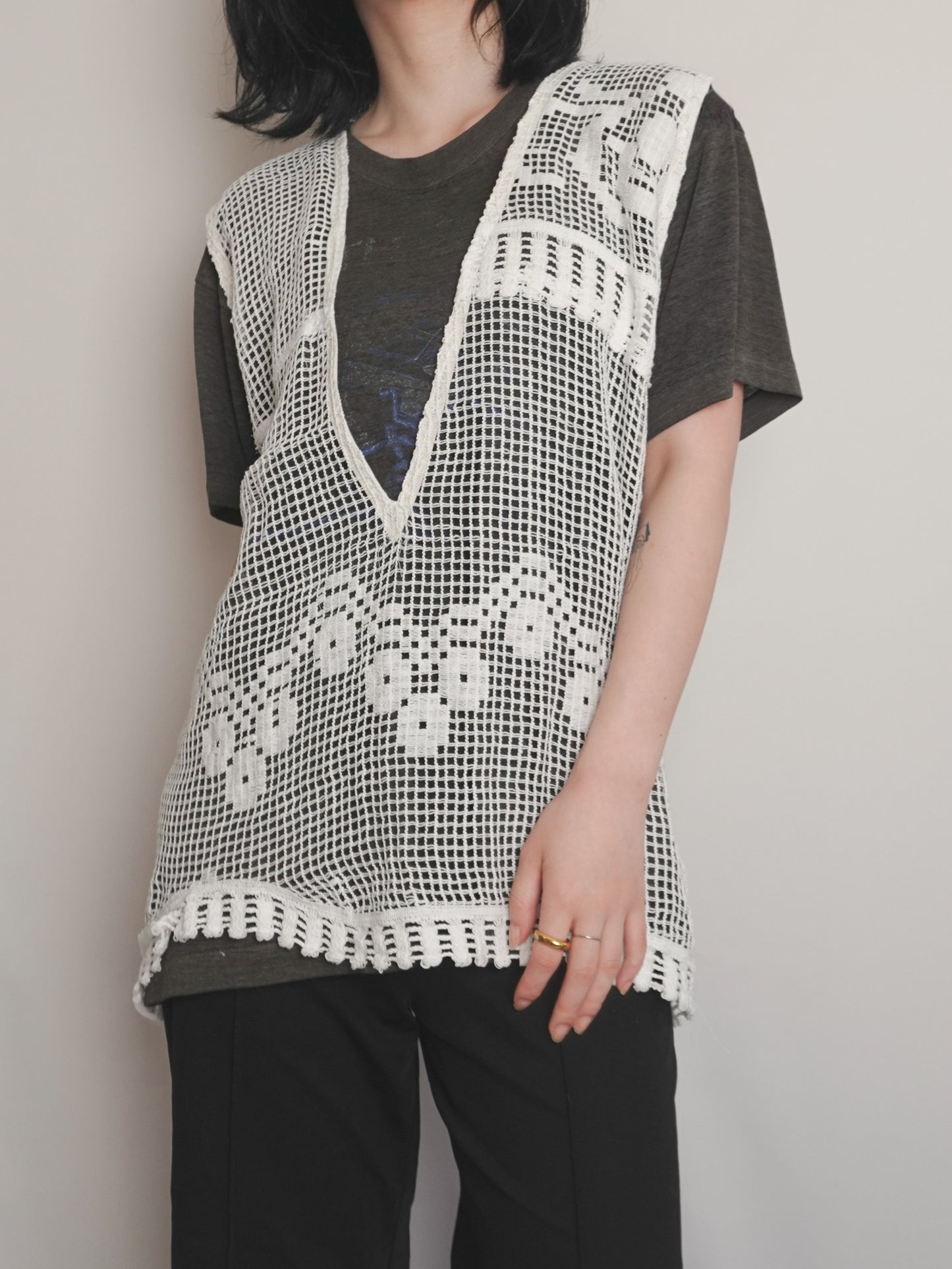Remake Deep neck Crochet Vest
