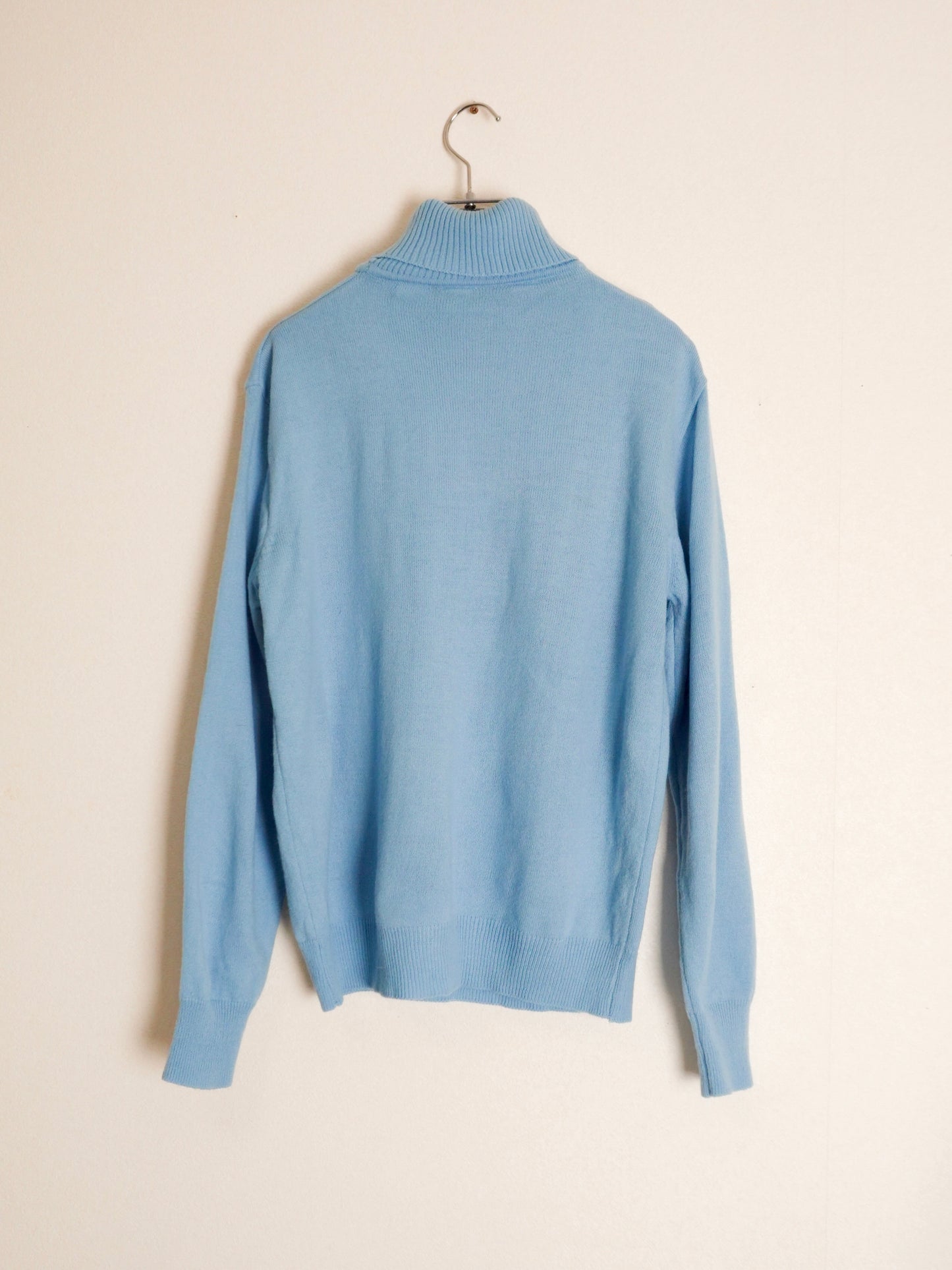 Acrylic Highneck Knit