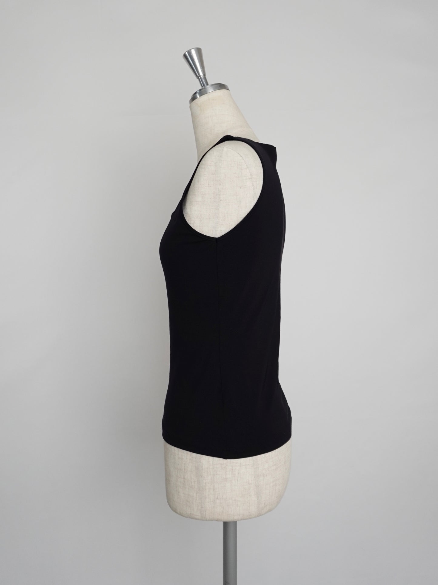 Cutting Sleeveless Tops