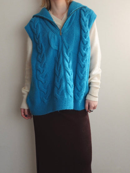 Zipup Knit Vest